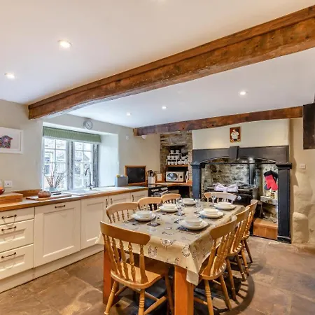 5 Bed In Richmond Oc-81457 Ferienhaus
