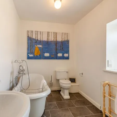 5 Bed In Richmond Oc-81457