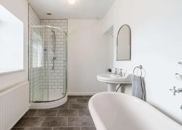 5 Bed In Richmond Oc-81457